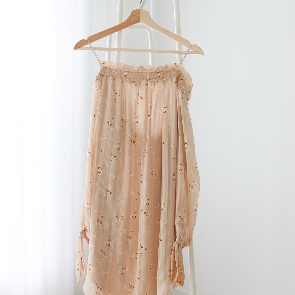 WAYF Floral Off-Shoulder Dress size XS